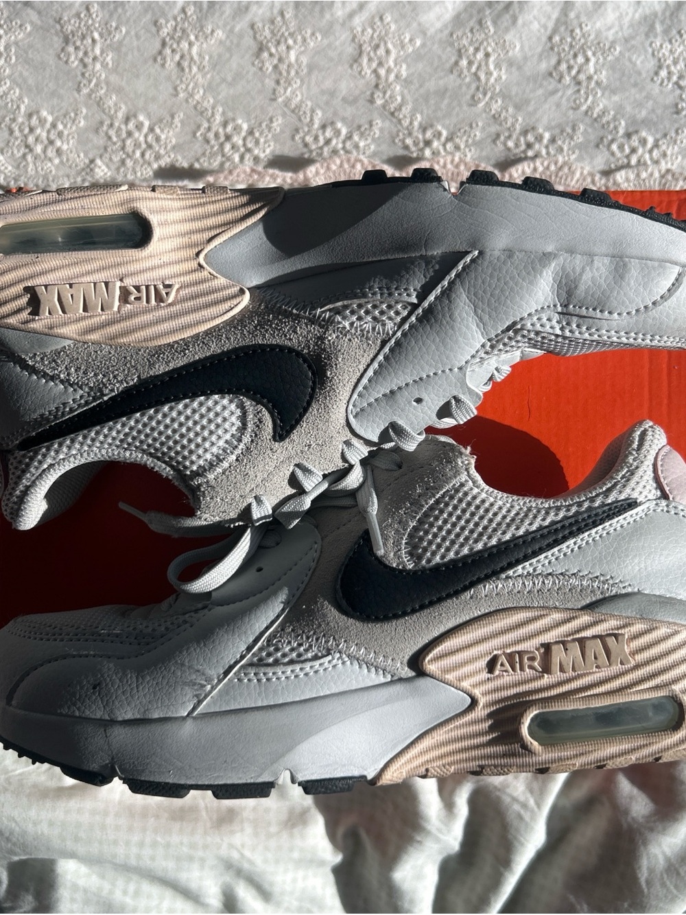 Nike Air Max 90 white and pink sneakers